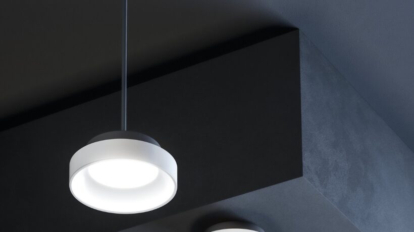 Zumtobel získal ocenění iF Design Award a RedDot Design Award 2025 za svítidla PANOS III a SLOTLIGHT LynX® activated